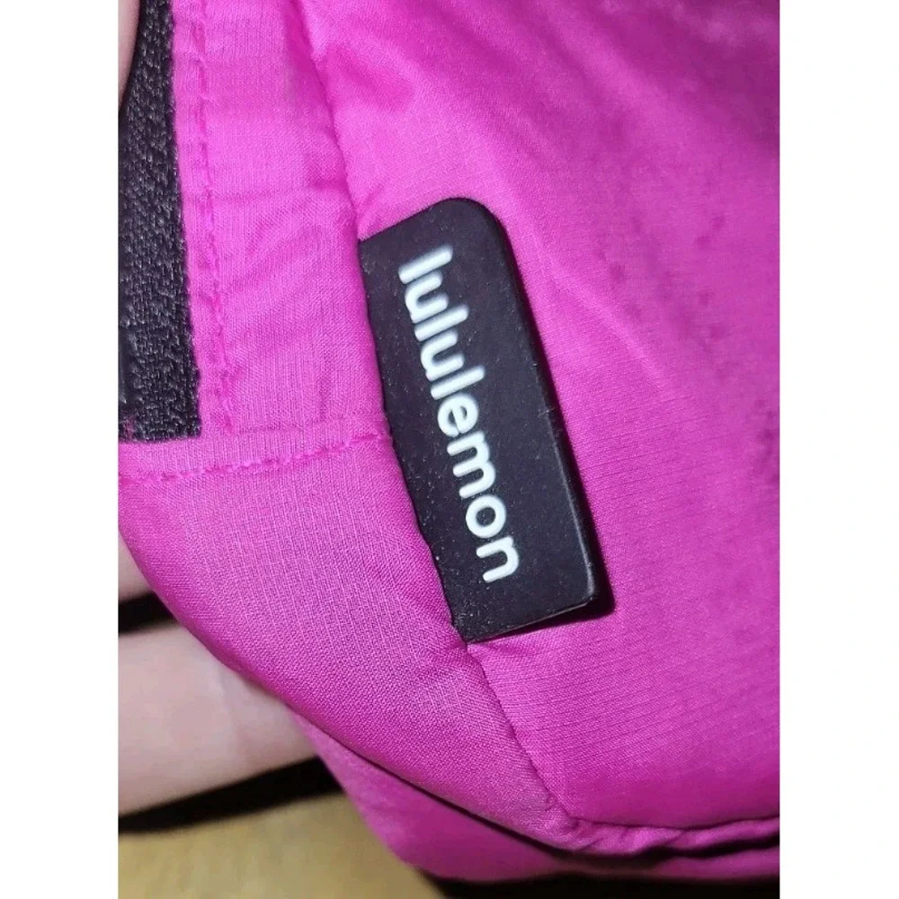 lululemon athletica Pink Belt Bag with Black Strap - Picture 5 of 9